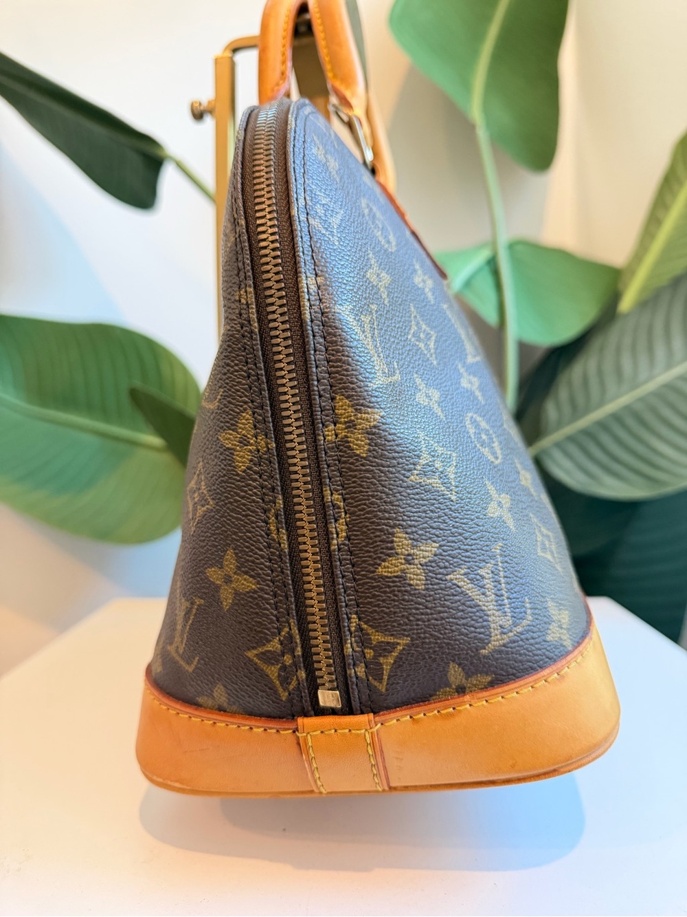 Louis Vuitton ‘Alma PM’ - Picture 3 of 12